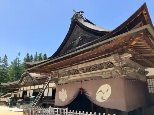 金剛峰寺大伽藍金堂の本殿・本堂