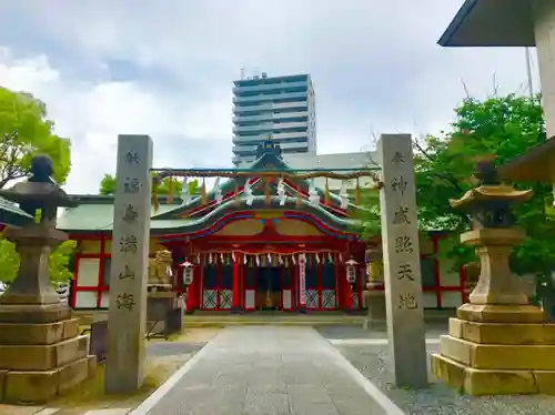 玉造稲荷神社の鳥居