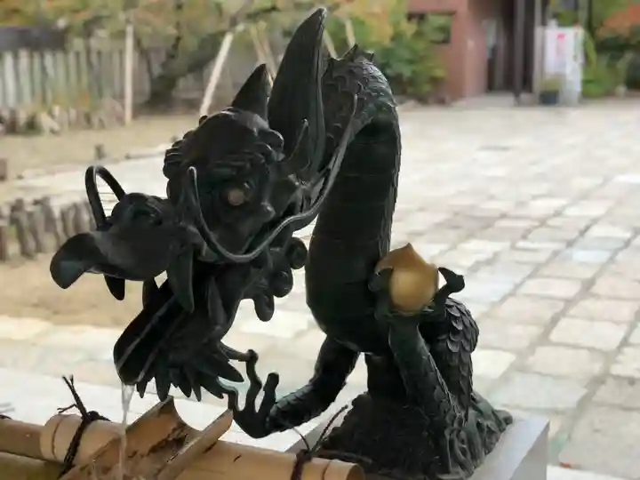 難波大社 生國魂神社の手水舎