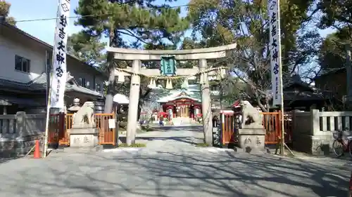 港住吉神社の鳥居