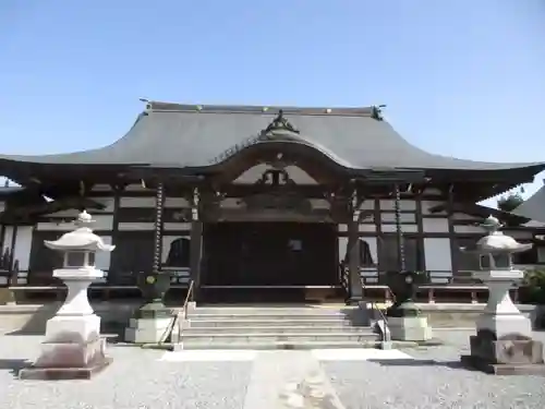 米倉寺の本殿・本堂