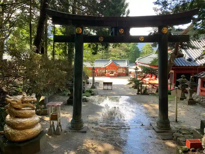 日光二荒山神社中宮祠の鳥居