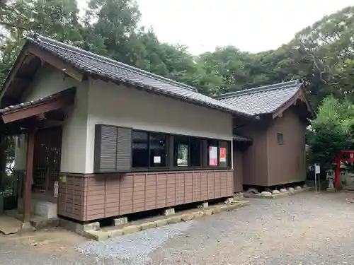 爾自神社のその他建物