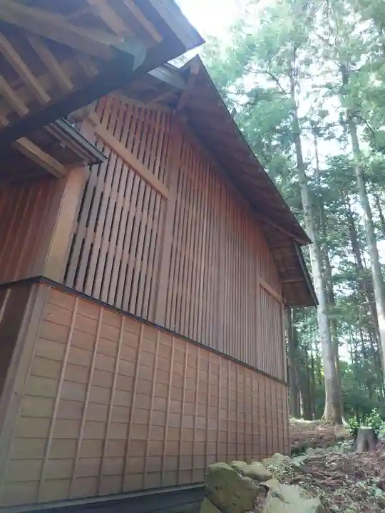 青山神社の本殿・本堂