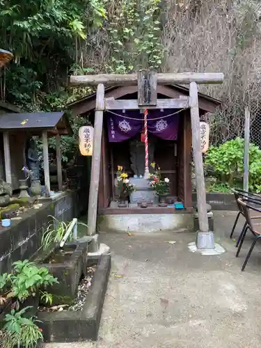 岩窟不動尊（巌窟不動尊／窟堂不動尊／窟堂／岩屋堂）の鳥居