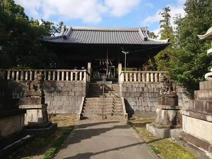 八幡神社の本殿・本堂