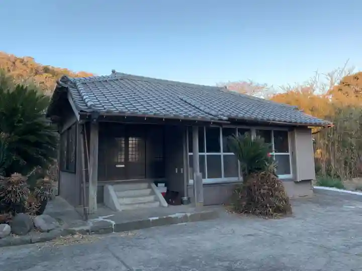 持明院の本殿・本堂