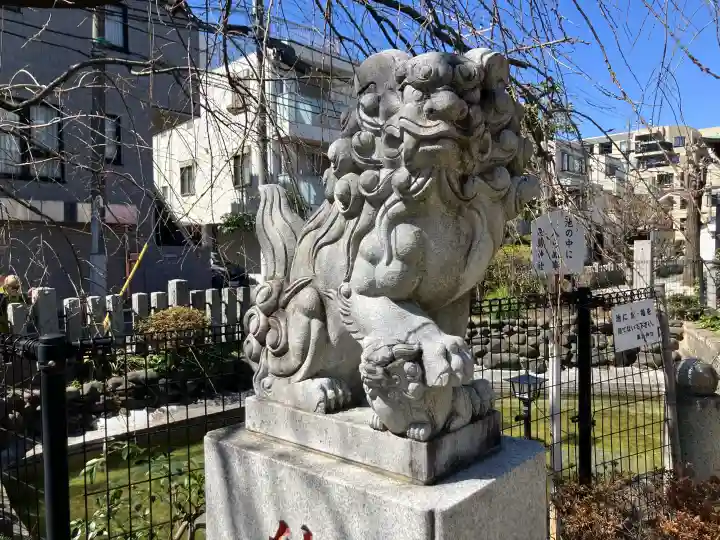粟島神社の{uncategorized: "未分類", other: "その他", undefined: "問題あり", building: "その他建物", grave: "お墓", sacred_gate: "鳥居", guardian: "狛犬", statue: "像", buddha: "仏像", history: "歴史", nature: "自然", garden: "庭園", animal: "動物", pagoda: "塔", temizu: "手水舎", mountain_gate: "山門・神門", sanctuary: "本殿・本堂", subordinate: "末社・摂社", art: "芸術", scenery: "景色", jizo: "地蔵", ema: "絵馬", goshuin: "御朱印", omikuji: "おみくじ", items: "授与品その他", amulet: "お守り", goshuincho: "御朱印帳", eats: "食事", festival: "お祭り", votive_dance: "神楽", shichigosan: "七五三参", wedding: "結婚式", experience: "体験その他", initially: "初詣", around: "周辺", anti_infection: "感染症対策"}