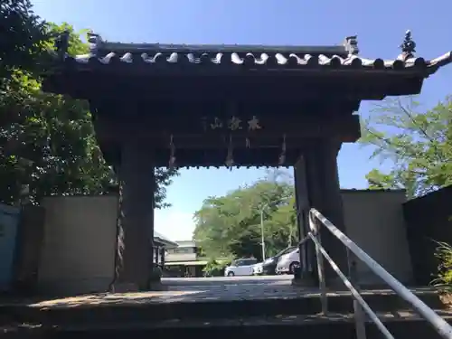 日蓮宗本牧山妙香寺の山門・神門