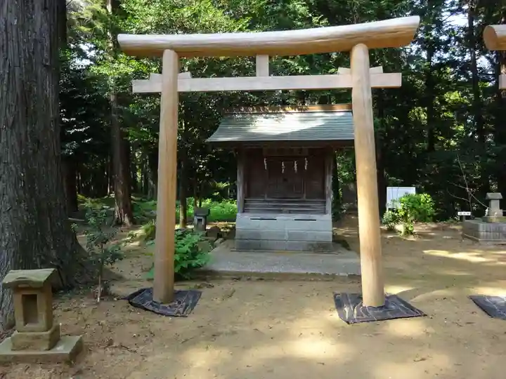 山倉大神の末社・摂社
