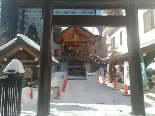 札幌祖霊神社の鳥居