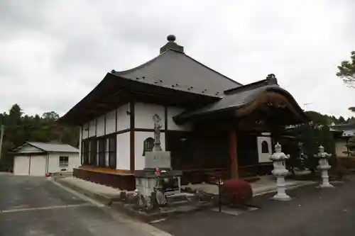 楽峯山 勝大寺の本殿