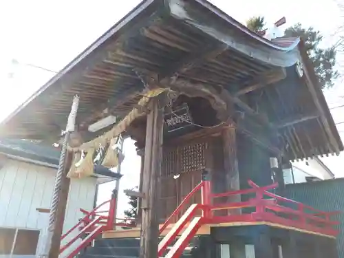 雷神社の本殿