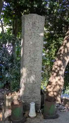 稲荷社（南笠2号墳内）(滋賀県)