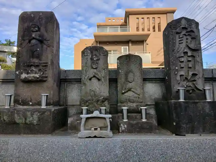 西福寺の{uncategorized: "未分類", other: "その他", undefined: "問題あり", building: "その他建物", grave: "お墓", sacred_gate: "鳥居", guardian: "狛犬", statue: "像", buddha: "仏像", history: "歴史", nature: "自然", garden: "庭園", animal: "動物", pagoda: "塔", temizu: "手水舎", mountain_gate: "山門・神門", sanctuary: "本殿・本堂", subordinate: "末社・摂社", art: "芸術", scenery: "景色", jizo: "地蔵", ema: "絵馬", goshuin: "御朱印", omikuji: "おみくじ", items: "授与品その他", amulet: "お守り", goshuincho: "御朱印帳", eats: "食事", festival: "お祭り", votive_dance: "神楽", shichigosan: "七五三参", wedding: "結婚式", experience: "体験その他", initially: "初詣", around: "周辺", anti_infection: "感染症対策"}