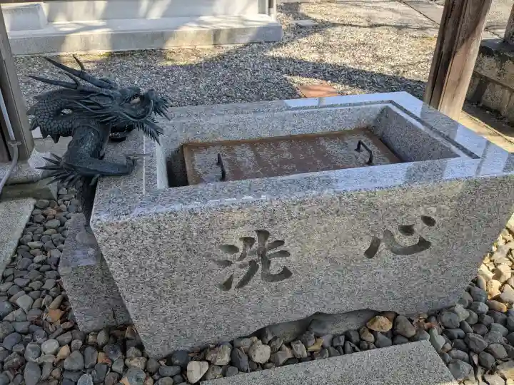 長岡神社の{uncategorized: "未分類", other: "その他", undefined: "問題あり", building: "その他建物", grave: "お墓", sacred_gate: "鳥居", guardian: "狛犬", statue: "像", buddha: "仏像", history: "歴史", nature: "自然", garden: "庭園", animal: "動物", pagoda: "塔", temizu: "手水舎", mountain_gate: "山門・神門", sanctuary: "本殿・本堂", subordinate: "末社・摂社", art: "芸術", scenery: "景色", jizo: "地蔵", ema: "絵馬", goshuin: "御朱印", omikuji: "おみくじ", items: "授与品その他", amulet: "お守り", goshuincho: "御朱印帳", eats: "食事", festival: "お祭り", votive_dance: "神楽", shichigosan: "七五三参", wedding: "結婚式", experience: "体験その他", initially: "初詣", around: "周辺", anti_infection: "感染症対策"}