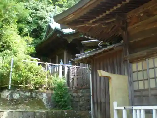 陶山神社の建物その他