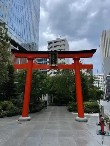 福徳神社（芽吹稲荷）の鳥居