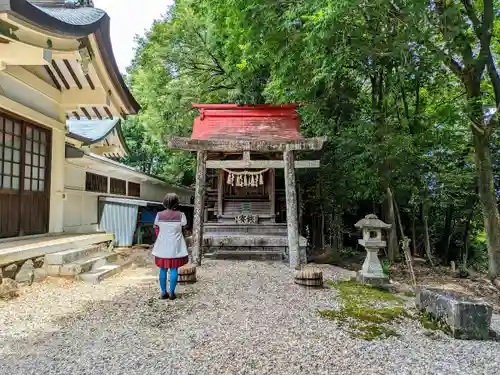 白山神社の本殿・本堂