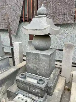 信行寺の{uncategorized: "未分類", other: "その他", undefined: "問題あり", building: "その他建物", grave: "お墓", sacred_gate: "鳥居", guardian: "狛犬", statue: "像", buddha: "仏像", history: "歴史", nature: "自然", garden: "庭園", animal: "動物", pagoda: "塔", temizu: "手水舎", mountain_gate: "山門・神門", sanctuary: "本殿・本堂", subordinate: "末社・摂社", art: "芸術", scenery: "景色", jizo: "地蔵", ema: "絵馬", goshuin: "御朱印", omikuji: "おみくじ", items: "授与品その他", amulet: "お守り", goshuincho: "御朱印帳", eats: "食事", festival: "お祭り", votive_dance: "神楽", shichigosan: "七五三参", wedding: "結婚式", experience: "体験その他", initially: "初詣", around: "周辺", anti_infection: "感染症対策"}