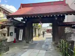 承教寺の山門