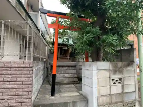 稲荷神社の鳥居