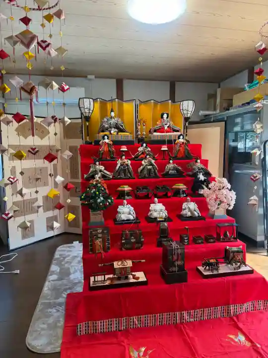 大東寺の{uncategorized: "未分類", other: "その他", undefined: "問題あり", building: "その他建物", grave: "お墓", sacred_gate: "鳥居", guardian: "狛犬", statue: "像", buddha: "仏像", history: "歴史", nature: "自然", garden: "庭園", animal: "動物", pagoda: "塔", temizu: "手水舎", mountain_gate: "山門・神門", sanctuary: "本殿・本堂", subordinate: "末社・摂社", art: "芸術", scenery: "景色", jizo: "地蔵", ema: "絵馬", goshuin: "御朱印", omikuji: "おみくじ", items: "授与品その他", amulet: "お守り", goshuincho: "御朱印帳", eats: "食事", festival: "お祭り", votive_dance: "神楽", shichigosan: "七五三参", wedding: "結婚式", experience: "体験その他", initially: "初詣", around: "周辺", anti_infection: "感染症対策"}