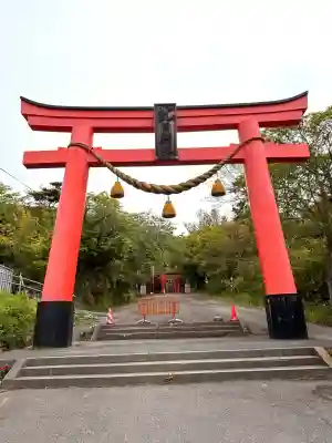 虻田神社の{uncategorized: "未分類", other: "その他", undefined: "問題あり", building: "その他建物", grave: "お墓", sacred_gate: "鳥居", guardian: "狛犬", statue: "像", buddha: "仏像", history: "歴史", nature: "自然", garden: "庭園", animal: "動物", pagoda: "塔", temizu: "手水舎", mountain_gate: "山門・神門", sanctuary: "本殿・本堂", subordinate: "末社・摂社", art: "芸術", scenery: "景色", jizo: "地蔵", ema: "絵馬", goshuin: "御朱印", omikuji: "おみくじ", items: "授与品その他", amulet: "お守り", goshuincho: "御朱印帳", eats: "食事", festival: "お祭り", votive_dance: "神楽", shichigosan: "七五三参", wedding: "結婚式", experience: "体験その他", initially: "初詣", around: "周辺", anti_infection: "感染症対策"}