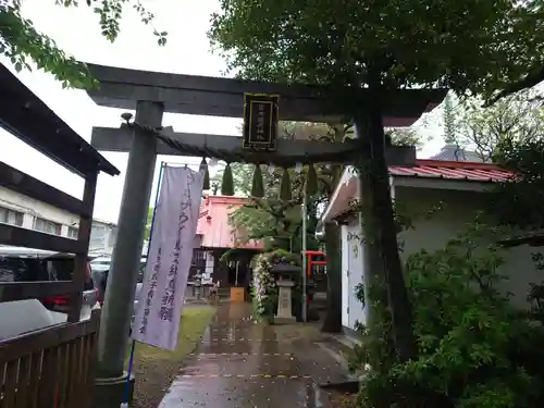 染井稲荷神社の鳥居