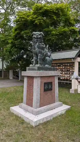 鳥取神社の狛犬