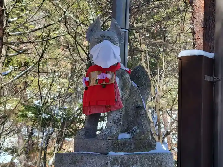草津穴守稲荷神社の狛犬