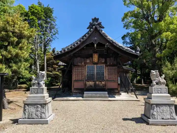 由乃伎神社の{uncategorized: "未分類", other: "その他", undefined: "問題あり", building: "その他建物", grave: "お墓", sacred_gate: "鳥居", guardian: "狛犬", statue: "像", buddha: "仏像", history: "歴史", nature: "自然", garden: "庭園", animal: "動物", pagoda: "塔", temizu: "手水舎", mountain_gate: "山門・神門", sanctuary: "本殿・本堂", subordinate: "末社・摂社", art: "芸術", scenery: "景色", jizo: "地蔵", ema: "絵馬", goshuin: "御朱印", omikuji: "おみくじ", items: "授与品その他", amulet: "お守り", goshuincho: "御朱印帳", eats: "食事", festival: "お祭り", votive_dance: "神楽", shichigosan: "七五三参", wedding: "結婚式", experience: "体験その他", initially: "初詣", around: "周辺", anti_infection: "感染症対策"}