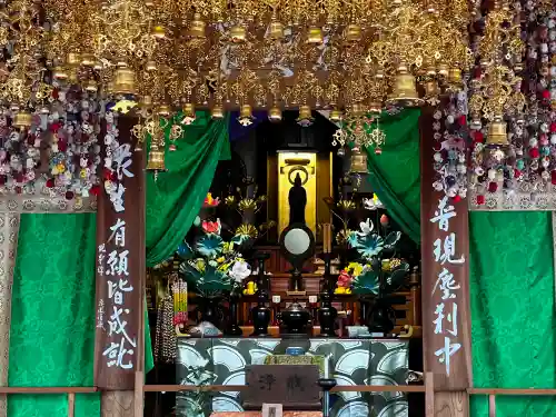 野坂寺の本殿