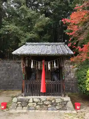 石座神社の末社・摂社