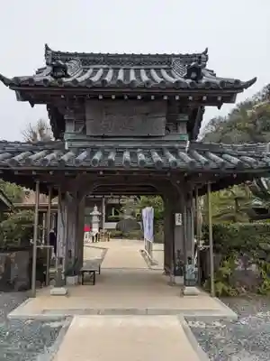 光明寺(とら薬師)の山門・神門