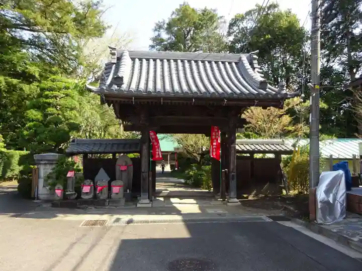 舊城寺(旧城寺)の山門・神門
