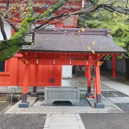 花園神社の手水舎
