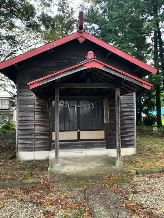 下中野温泉神社の本殿・本堂