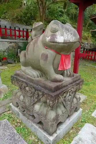 末廣神社の狛犬