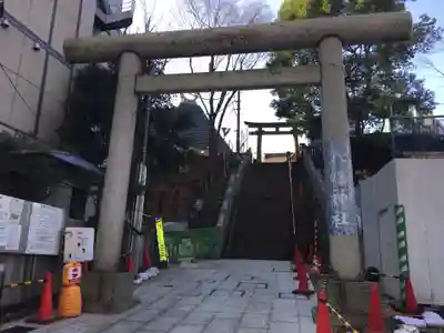 西久保八幡神社の鳥居
