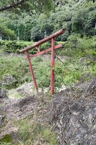 赤池龍神辯財天の鳥居