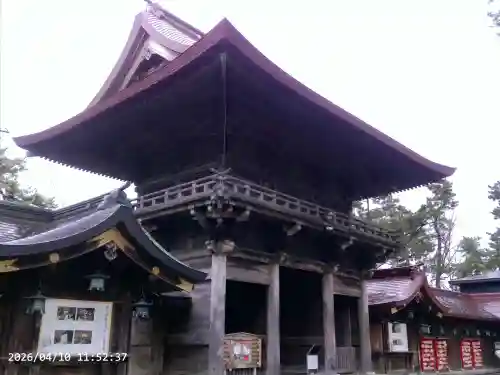 白山神社の{uncategorized: "未分類", other: "その他", undefined: "問題あり", building: "その他建物", grave: "お墓", sacred_gate: "鳥居", guardian: "狛犬", statue: "像", buddha: "仏像", history: "歴史", nature: "自然", garden: "庭園", animal: "動物", pagoda: "塔", temizu: "手水舎", mountain_gate: "山門・神門", sanctuary: "本殿・本堂", subordinate: "末社・摂社", art: "芸術", scenery: "景色", jizo: "地蔵", ema: "絵馬", goshuin: "御朱印", omikuji: "おみくじ", items: "授与品その他", amulet: "お守り", goshuincho: "御朱印帳", eats: "食事", festival: "お祭り", votive_dance: "神楽", shichigosan: "七五三参", wedding: "結婚式", experience: "体験その他", initially: "初詣", around: "周辺", anti_infection: "感染症対策"}