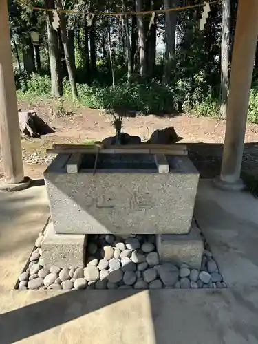 大寄諏訪神社の手水