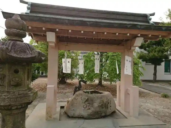 皇太神社の手水舎