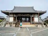 明法寺の本殿・本堂