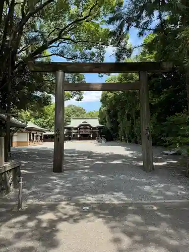 氷上姉子神社（熱田神宮摂社）の鳥居