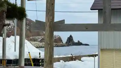 小谷石神社の{uncategorized: "未分類", other: "その他", undefined: "問題あり", building: "その他建物", grave: "お墓", sacred_gate: "鳥居", guardian: "狛犬", statue: "像", buddha: "仏像", history: "歴史", nature: "自然", garden: "庭園", animal: "動物", pagoda: "塔", temizu: "手水舎", mountain_gate: "山門・神門", sanctuary: "本殿・本堂", subordinate: "末社・摂社", art: "芸術", scenery: "景色", jizo: "地蔵", ema: "絵馬", goshuin: "御朱印", omikuji: "おみくじ", items: "授与品その他", amulet: "お守り", goshuincho: "御朱印帳", eats: "食事", festival: "お祭り", votive_dance: "神楽", shichigosan: "七五三参", wedding: "結婚式", experience: "体験その他", initially: "初詣", around: "周辺", anti_infection: "感染症対策"}