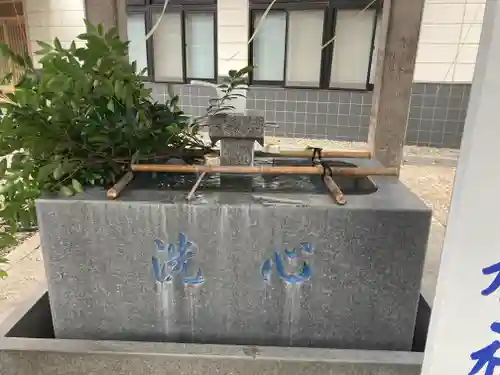 八幡神社の手水舎