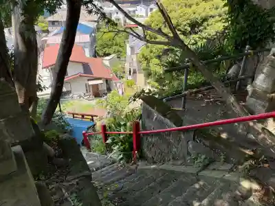 西森稲荷大明神の{uncategorized: "未分類", other: "その他", undefined: "問題あり", building: "その他建物", grave: "お墓", sacred_gate: "鳥居", guardian: "狛犬", statue: "像", buddha: "仏像", history: "歴史", nature: "自然", garden: "庭園", animal: "動物", pagoda: "塔", temizu: "手水舎", mountain_gate: "山門・神門", sanctuary: "本殿・本堂", subordinate: "末社・摂社", art: "芸術", scenery: "景色", jizo: "地蔵", ema: "絵馬", goshuin: "御朱印", omikuji: "おみくじ", items: "授与品その他", amulet: "お守り", goshuincho: "御朱印帳", eats: "食事", festival: "お祭り", votive_dance: "神楽", shichigosan: "七五三参", wedding: "結婚式", experience: "体験その他", initially: "初詣", around: "周辺", anti_infection: "感染症対策"}