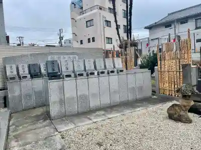 妙泉寺の{uncategorized: "未分類", other: "その他", undefined: "問題あり", building: "その他建物", grave: "お墓", sacred_gate: "鳥居", guardian: "狛犬", statue: "像", buddha: "仏像", history: "歴史", nature: "自然", garden: "庭園", animal: "動物", pagoda: "塔", temizu: "手水舎", mountain_gate: "山門・神門", sanctuary: "本殿・本堂", subordinate: "末社・摂社", art: "芸術", scenery: "景色", jizo: "地蔵", ema: "絵馬", goshuin: "御朱印", omikuji: "おみくじ", items: "授与品その他", amulet: "お守り", goshuincho: "御朱印帳", eats: "食事", festival: "お祭り", votive_dance: "神楽", shichigosan: "七五三参", wedding: "結婚式", experience: "体験その他", initially: "初詣", around: "周辺", anti_infection: "感染症対策"}